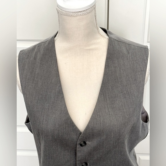 PERRY ELLIS VEST WITH ADJUSTABLE STRAP GUC MENS - Picture 3 of 4